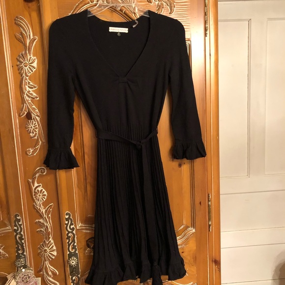 Rebecca Taylor Dresses & Skirts - Rebecca Taylor pleated knit dress